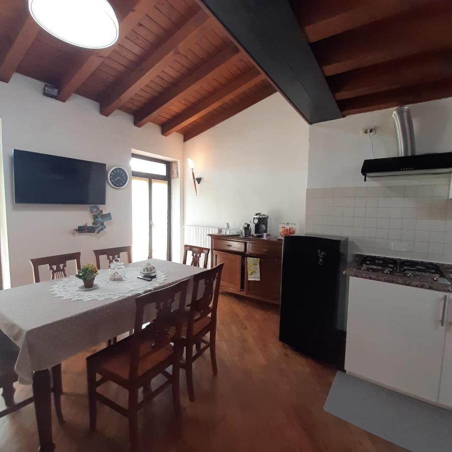 Loft Trabucco - In The Heart Of Salo City Center, Lake View, 4 Rooms Exteriör bild